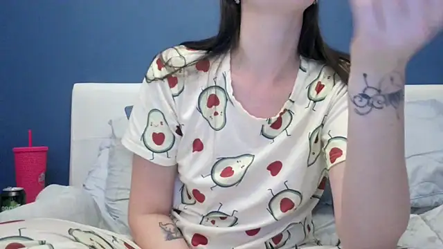 LexiSnowUK online show from September 25, 9:40 pm