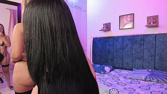 Julia Ahnn online show from January 28, 12:11 pm