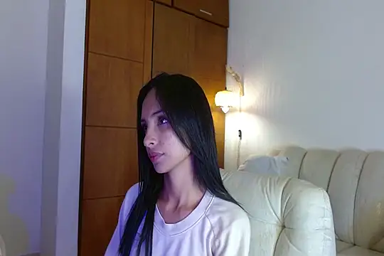 Snapshot of AnnitaSerna_ chatting on March 19, 3:54 am AnnitaSerna online show from March 19, 3:54 am