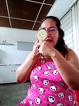 anniecoopeer online show from March 8, 4:50 pm