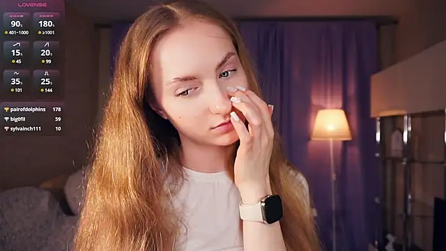 EsmaCarll online show from January 10, 11:18 pm