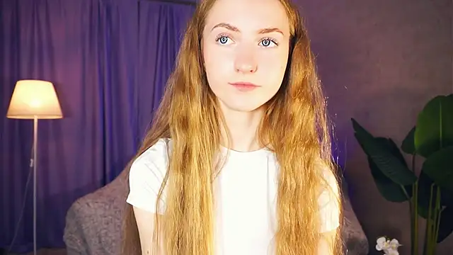 EsmaCarll online show from January 15, 2:17 am