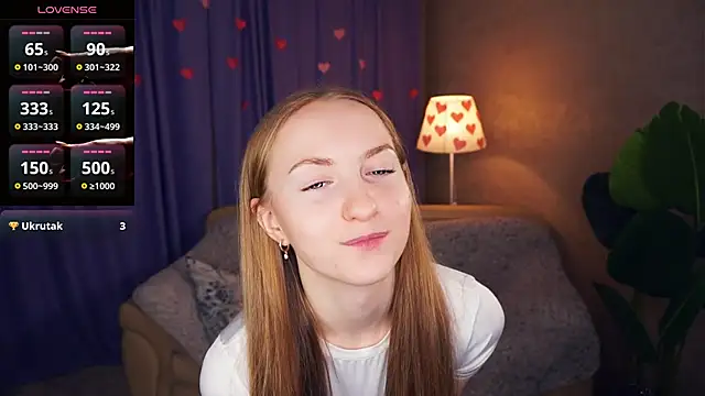 EsmaCarll online show from February 24, 8:36 pm