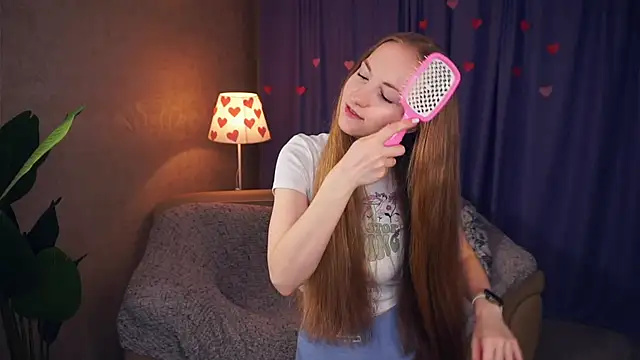 EsmaCarll online show from March 1, 8:21 pm