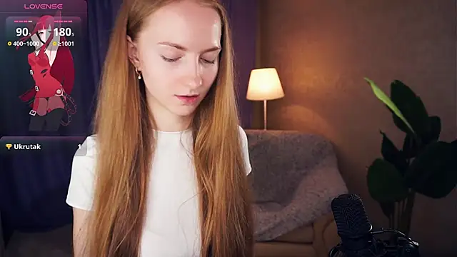 EsmaCarll online show from March 12, 8:52 pm