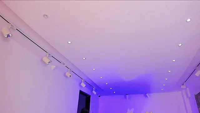 NairobiLee online show from October 5, 11:30 am