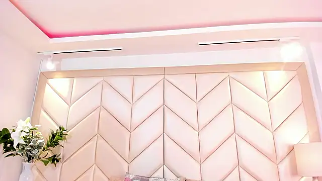 Snapshot of NairobiLee chatting on March 13, 11:39 am NairobiLee online show from March 13, 11:39 am