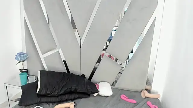 kittyhtx online show from February 16, 11:59 am