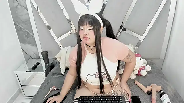 kittyhtx online show from October 16, 4:57 am