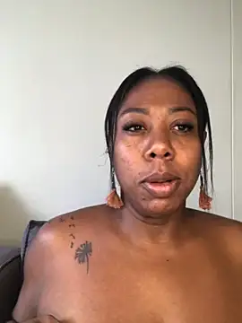 Snapshot of IsabellaaSmith chatting on January 3, 1:03 pm IsabellaaSmith online show from January 3, 1:03 pm