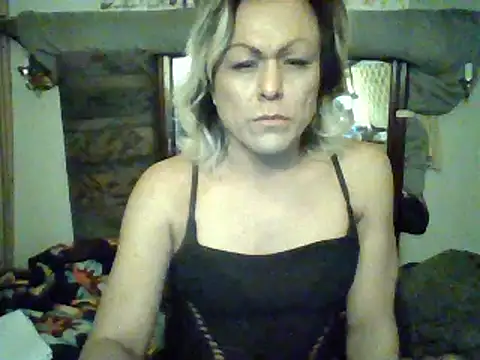 HoneyBdaQueen online show from February 14, 8:31 am