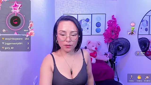 Tiara rr online show from December 7, 9:44 pm