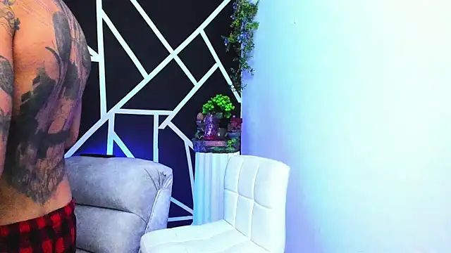 JUSTIN FULLER1 online show from February 9, 11:25 pm