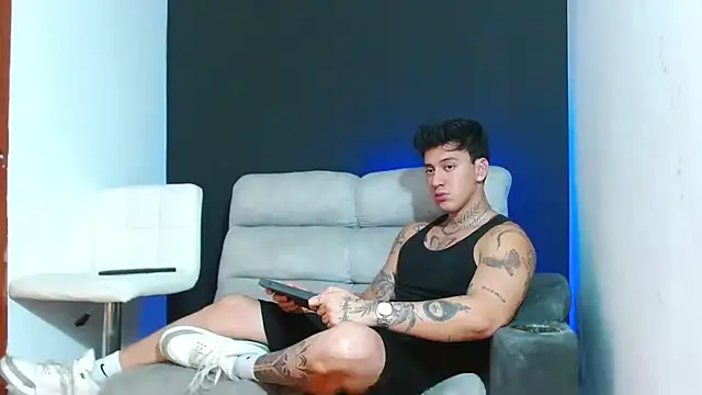 JUSTIN FULLER1 online show from February 28, 3:29 am