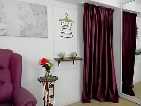 Queenrafaella online show from October 8, 3:20 pm