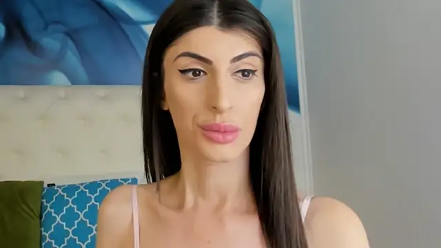 SkinnyDolly online show from January 13, 8:26 pm