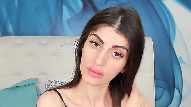 Snapshot of SkinnyDolly chatting on November 22, 3:05 am SkinnyDolly online show from November 22, 3:05 am