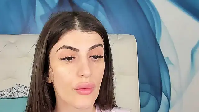 SkinnyDolly online show from December 21, 3:13 am