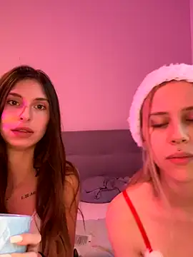 emma05 online show from December 6, 7:32 am