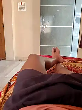 Snapshot of MrNick74 chatting on April 7, 10:37 am MrNick74 online show from April 7, 10:37 am