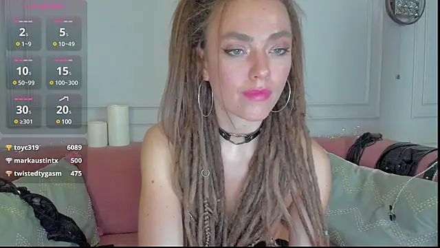 KellyFouler online show from December 8, 7:43 pm