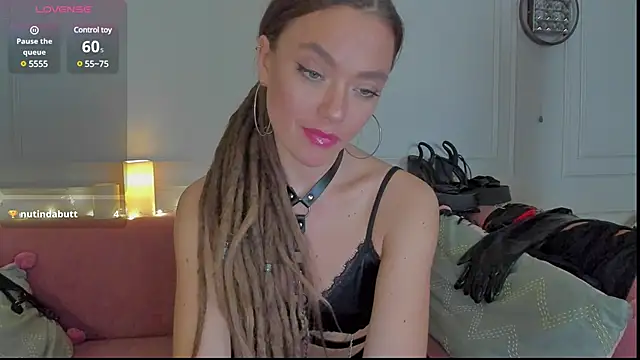 KellyFouler online show from February 9, 2:18 pm