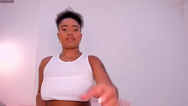 Abril Storm online show from September 21, 9:05 pm