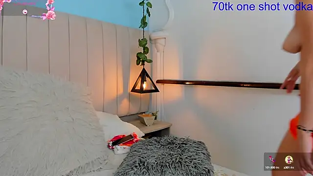 Snapshot of JulianaWaldo chatting on February 16, 4:53 pm JulianaWaldo online show from February 16, 4:53 pm