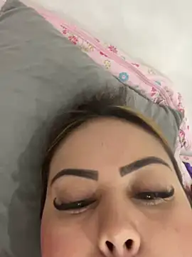 lariic online show from January 24, 1:03 pm