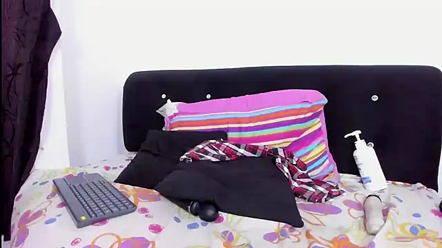 skaysanchez1 online show from March 1, 7:26 pm