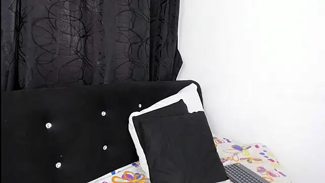 skaysanchez1 online show from March 17, 3:07 pm