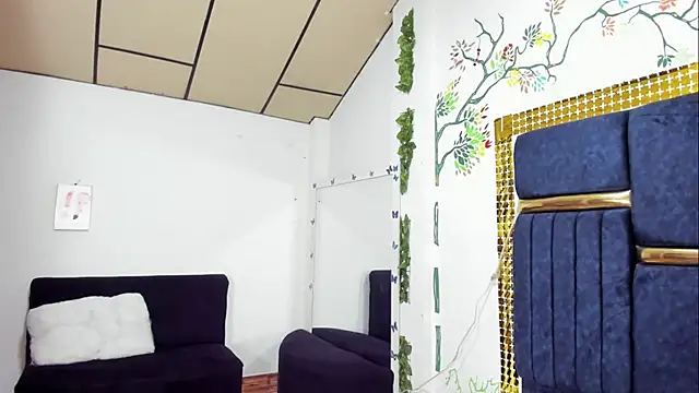 skaysanchez1 online show from October 4, 7:34 pm