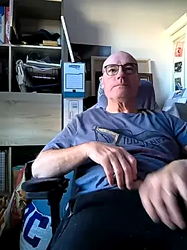 bogland33 online show from February 6, 12:59 pm