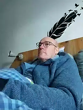 bogland33 online show from November 25, 12:49 pm