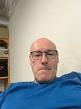 bogland33 online show from July 20, 3:36 pm
