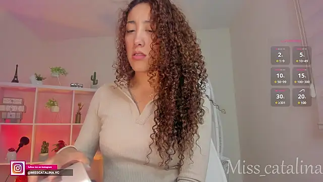 miss catalinaa online show from January 20, 11:35 am