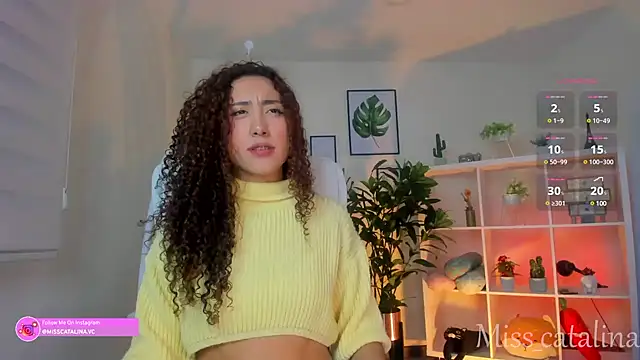 miss catalinaa online show from February 25, 11:30 am