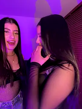 Snapshot of ARITOO_ chatting on October 2, 1:01 am ARITOO online show from October 2, 1:01 am