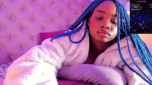 johannaMiller1 online show from December 31, 8:37 am