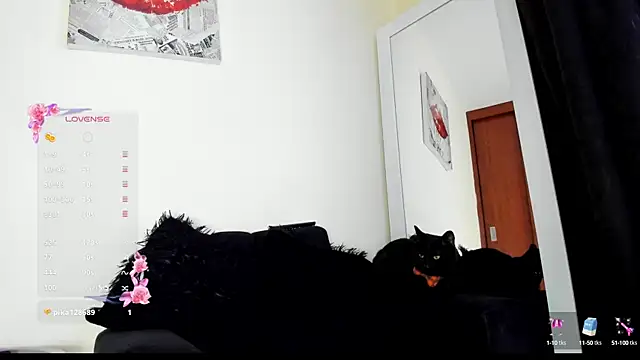 its  angelica  online show from October 19, 8:20 pm