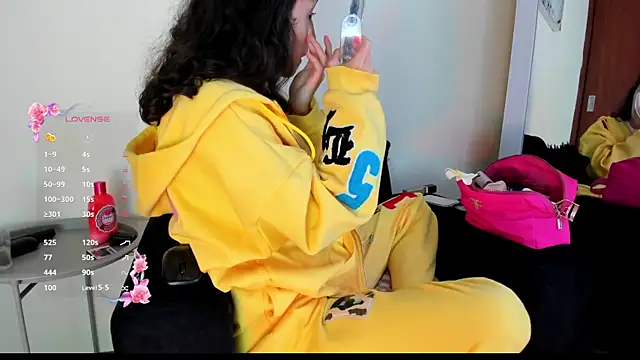 its  angelica  online show from October 21, 7:14 pm