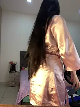 AuroraFiore online show from March 26, 3:01 am