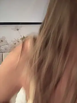 tuckersabrina online show from January 17, 12:54 pm