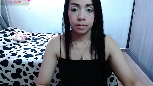 Amber Lovely online show from January 1, 6:27 pm