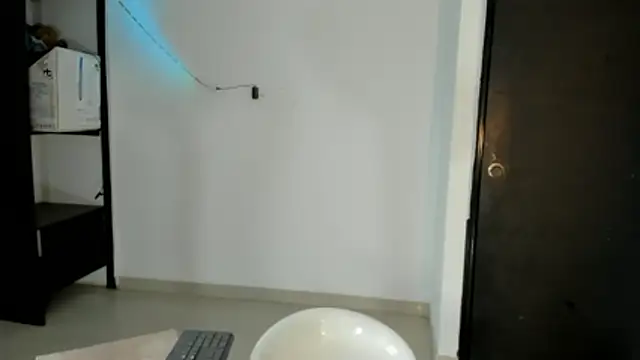 Alid 17 online show from December 18, 10:27 pm