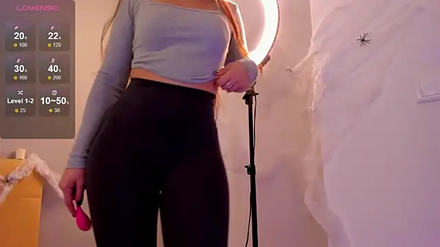 Snapshot of Sophiaa_sensual chatting on October 26, 1:44 am Sophiaa sensual online show from October 26, 1:44 am