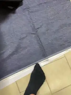 Snapshot of dantedesirexx chatting on February 20, 5:57 pm dantedesirexx online show from February 20, 5:57 pm