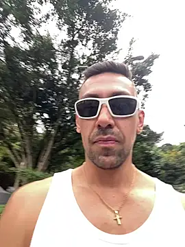 Snapshot of dantedesirexx chatting on February 25, 7:45 pm dantedesirexx online show from February 25, 7:45 pm