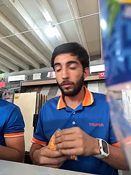 eviltwinyoung online show from November 4, 10:20 pm