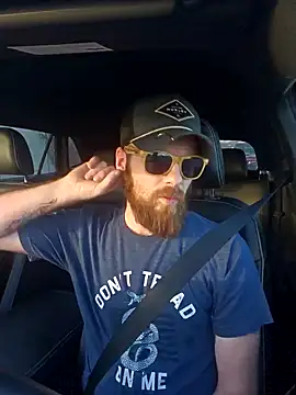 SirYummy18 online show from January 14, 11:05 pm